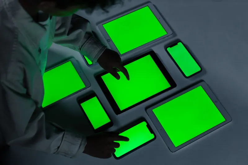 The Presence Paradox: How Showing Up Everywhere Online Quietly Erases You